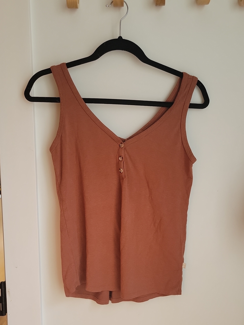 Jax And Lennon Redwood Henley Tank Xsmall/small